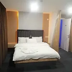 Marit Blue Otel